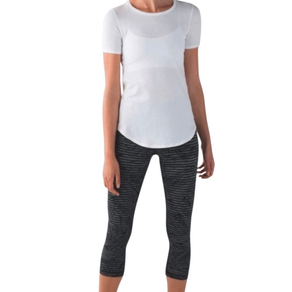 LULULEMON ATHLETICA Wunder Under 'Roll Down' Crop Size 4